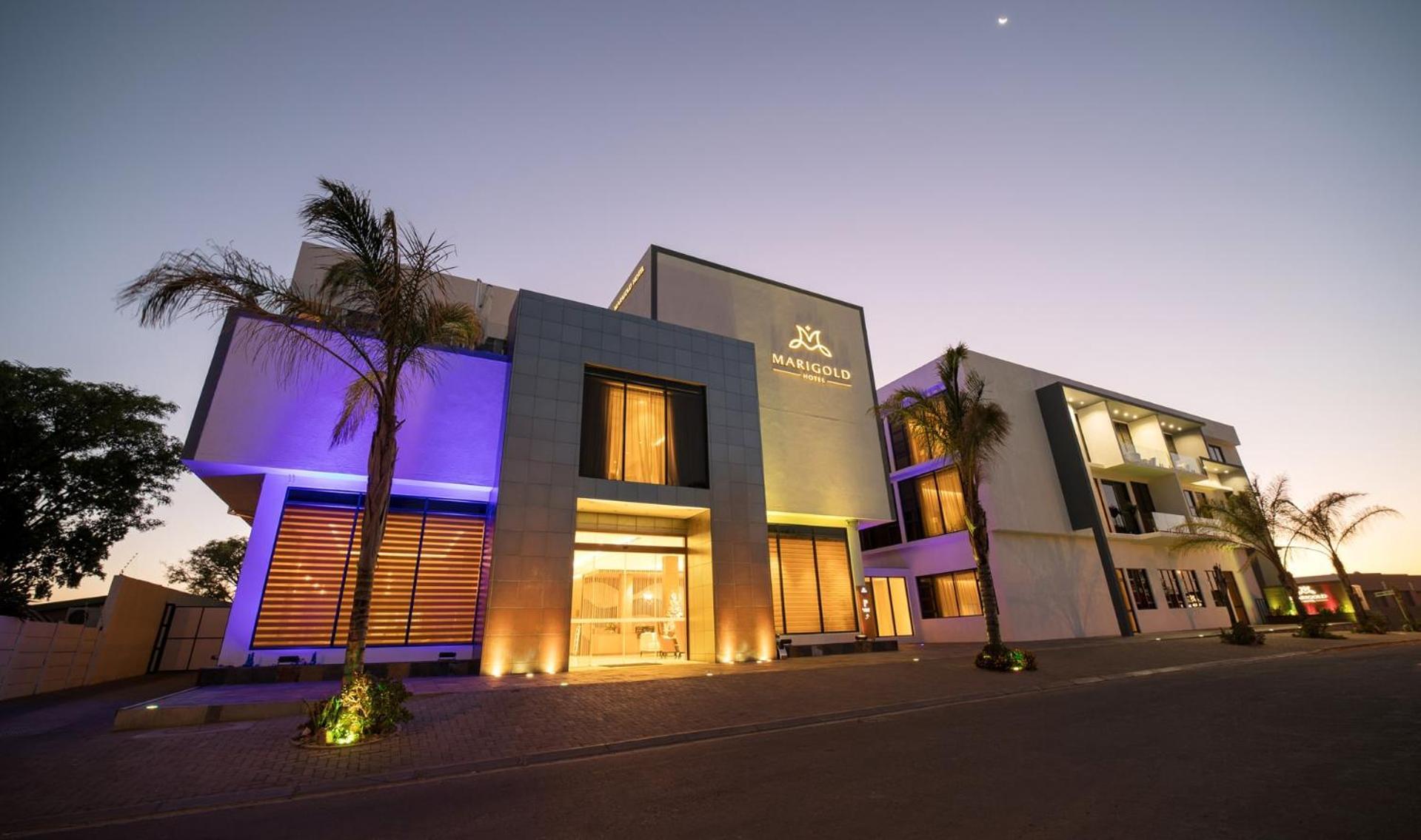 Marigold Hotel & Restaurants Windhoek Bagian luar foto